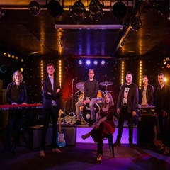 Coverband en DJ bedrijfsfeestje