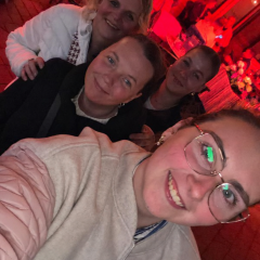 Deelnemers tijdens Secret Escape Game